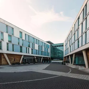 https://doubletree-by-hilton-hotel-newcastle-international-airport.hotels-newcastle-upon-tyne.com